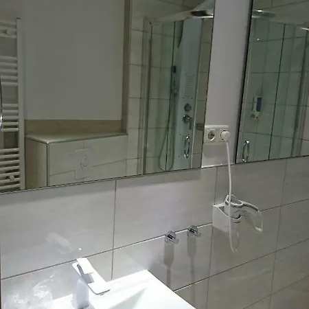 Restaurant Rosengarten Нойруппин