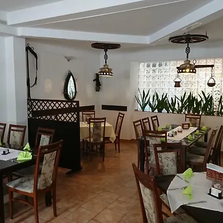 ゲストハウス Restaurant Rosengarten ノイルピーン