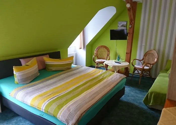 Pensionat Restaurant Rosengarten 4*